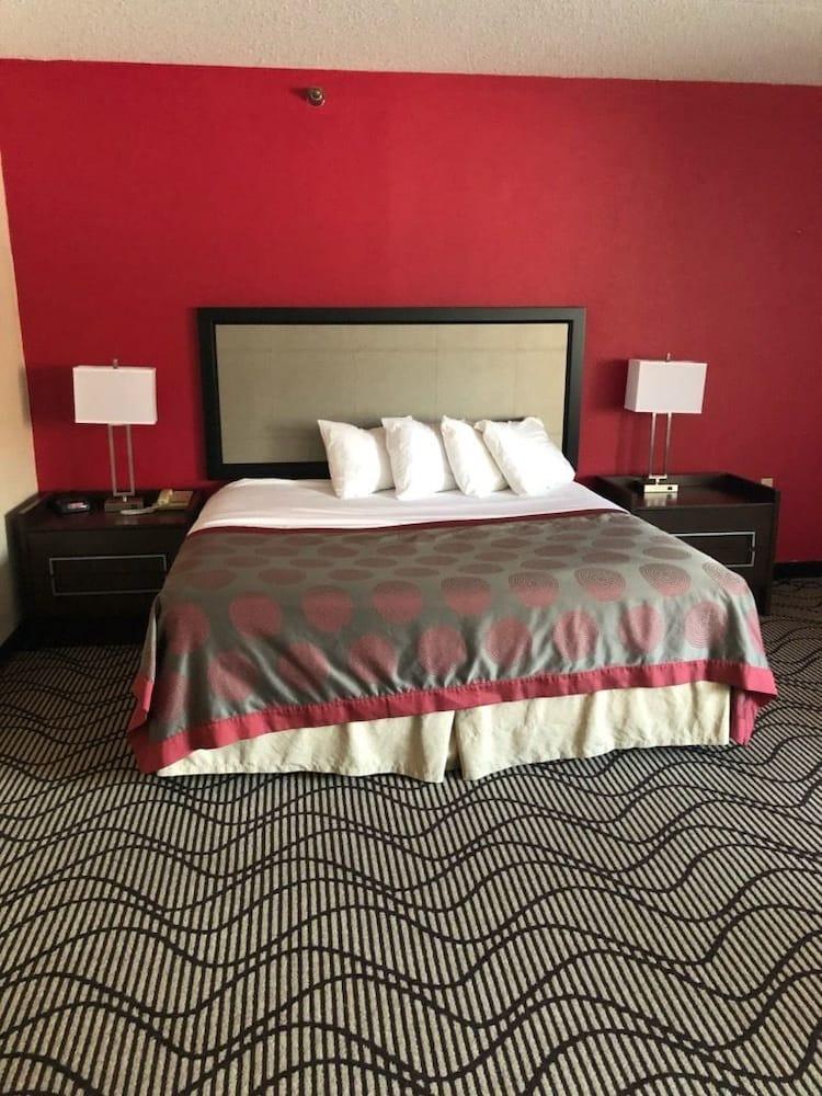 Holiday Inn Indianapolis - Airport Area N By Ihg Exterior foto